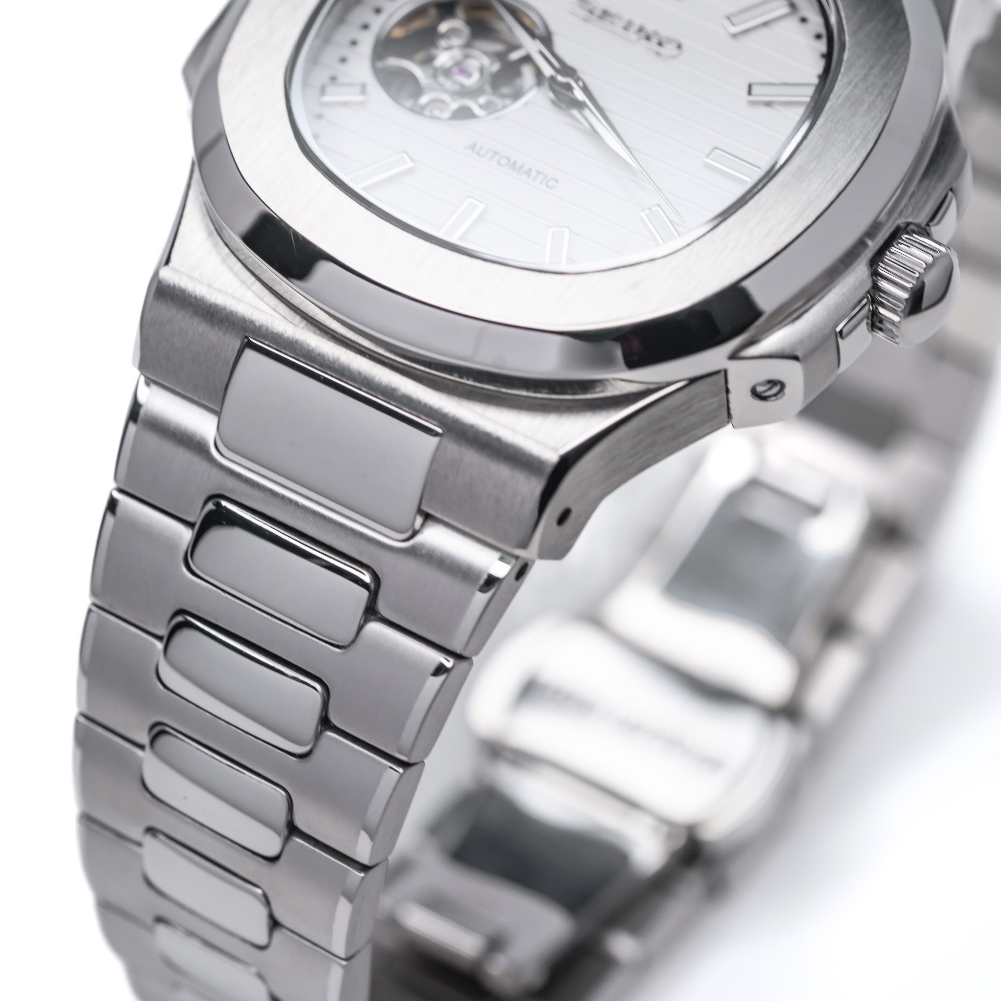 TGM Square Striped White